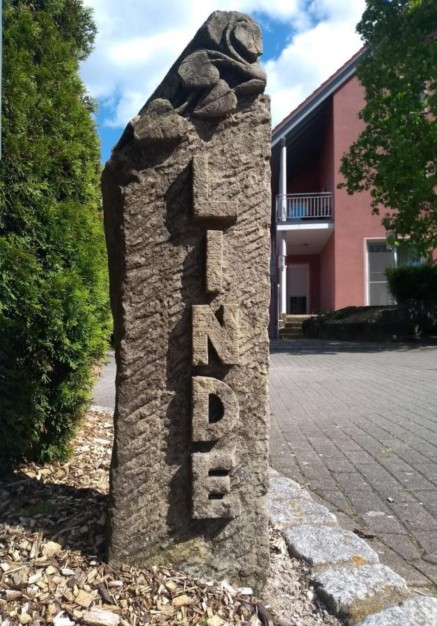 Gasthaus Linde Ingelfingen Bagian luar foto